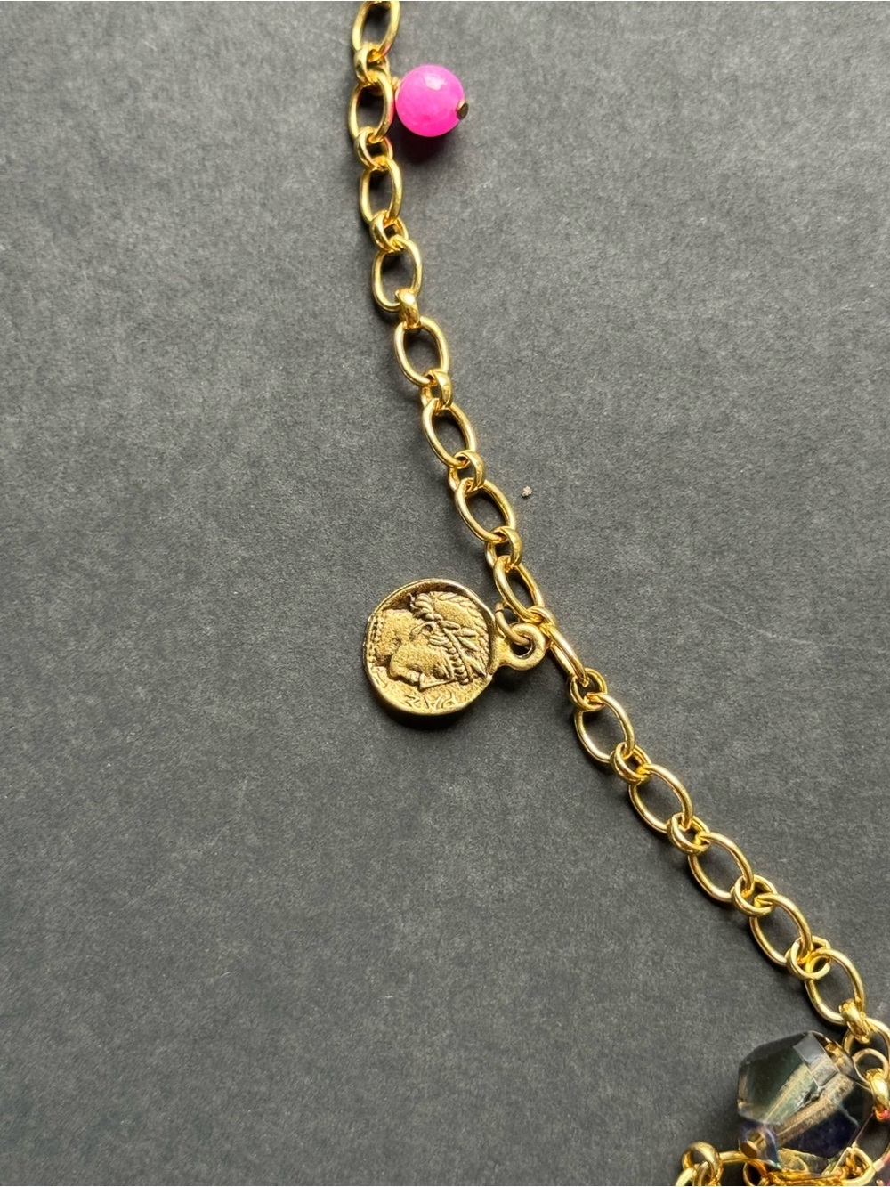 Gemstoned beaded necklace - Picture 6 of 7